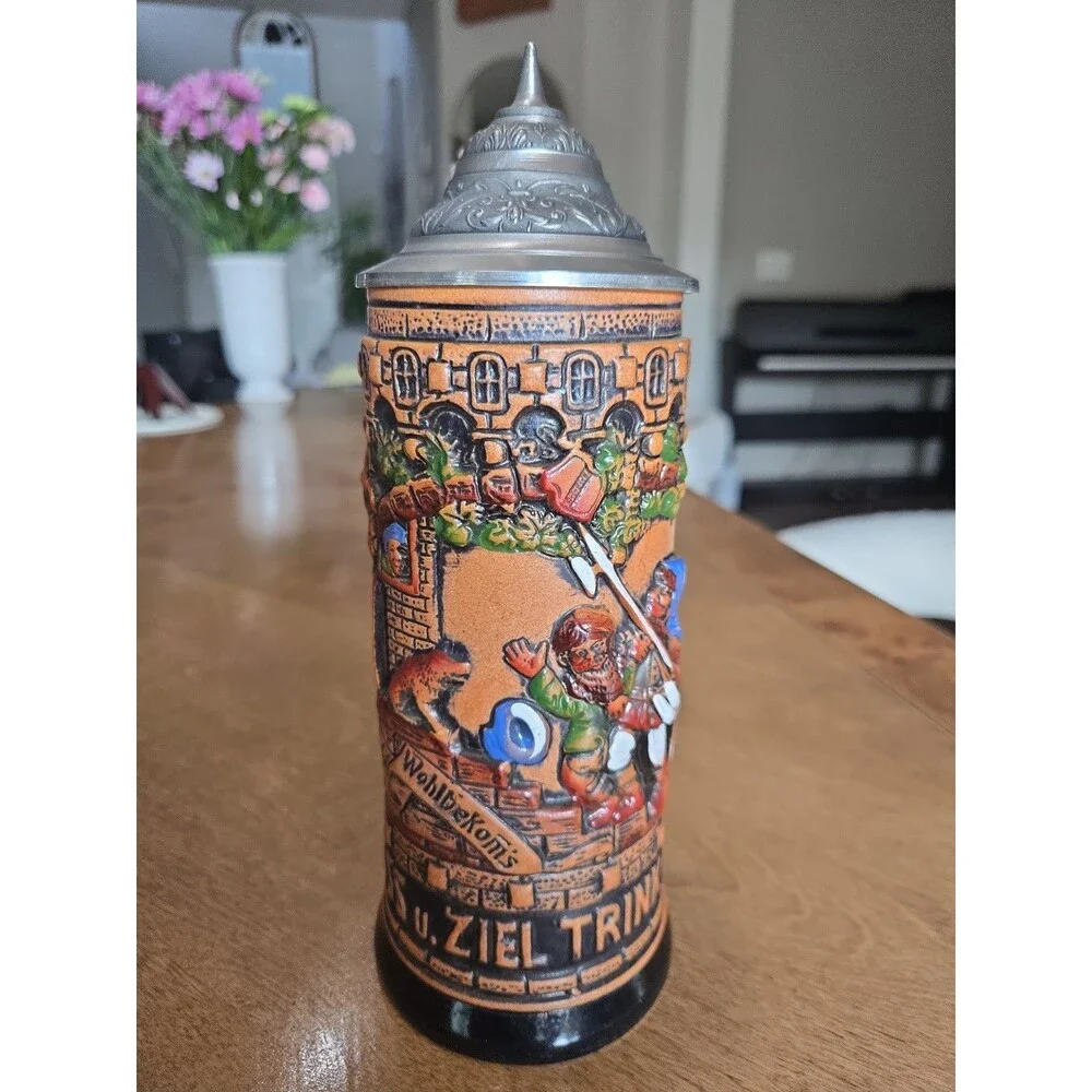 Vintage West Germany 3D Frankfurt o/m Romer Wind Up Musical Beer Stein